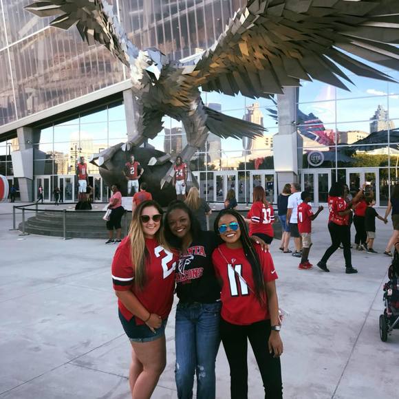 Meet your Posher, Kayla - Picture 1 of 1